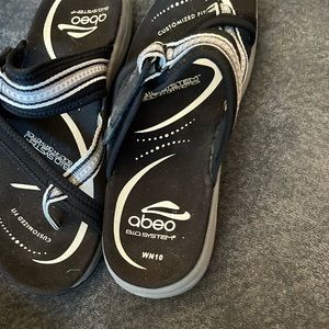 Abeo walking sandals only tried on